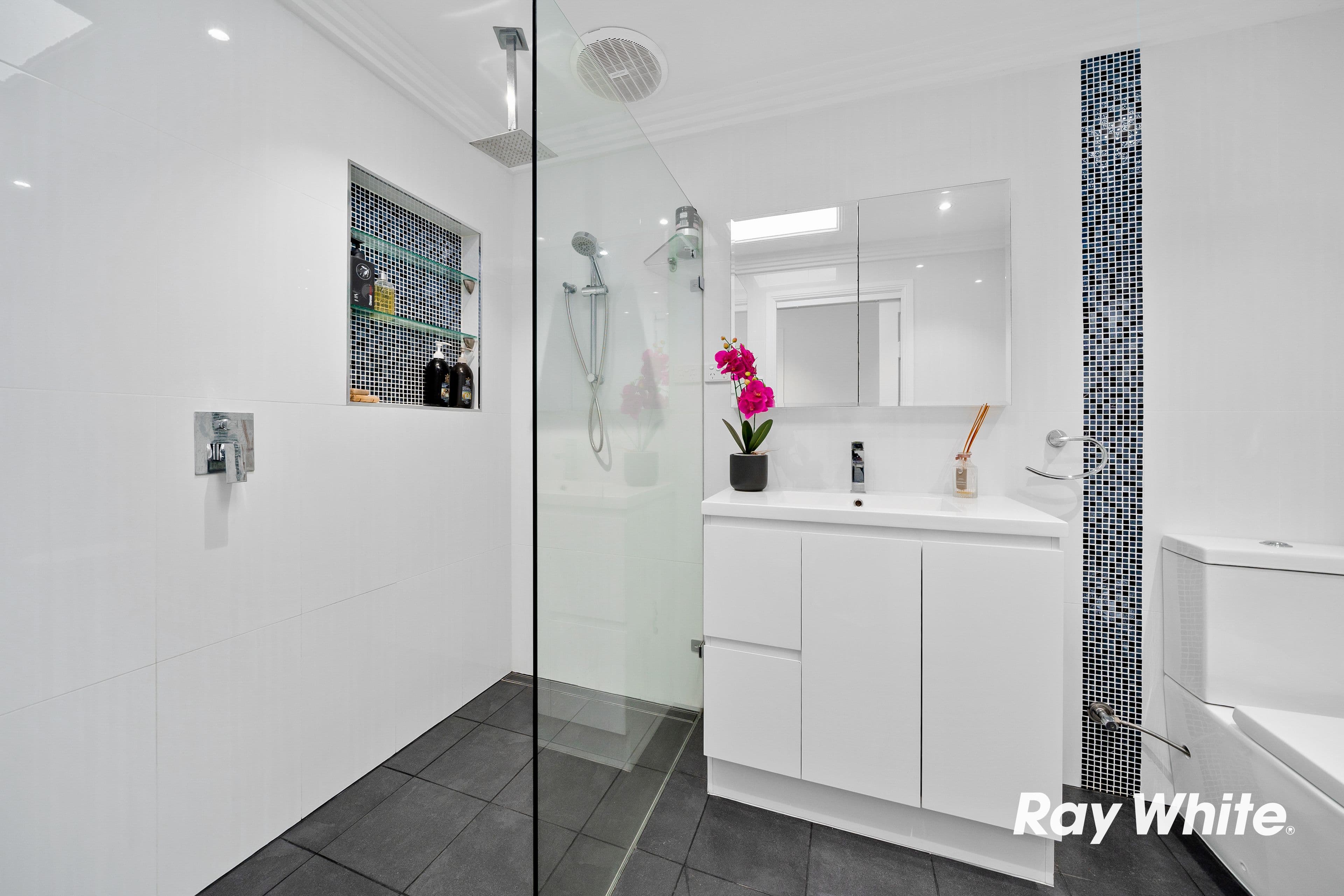 92 Myrtle Street, Prospect NSW 2148, Prospect - Thumbnail 8