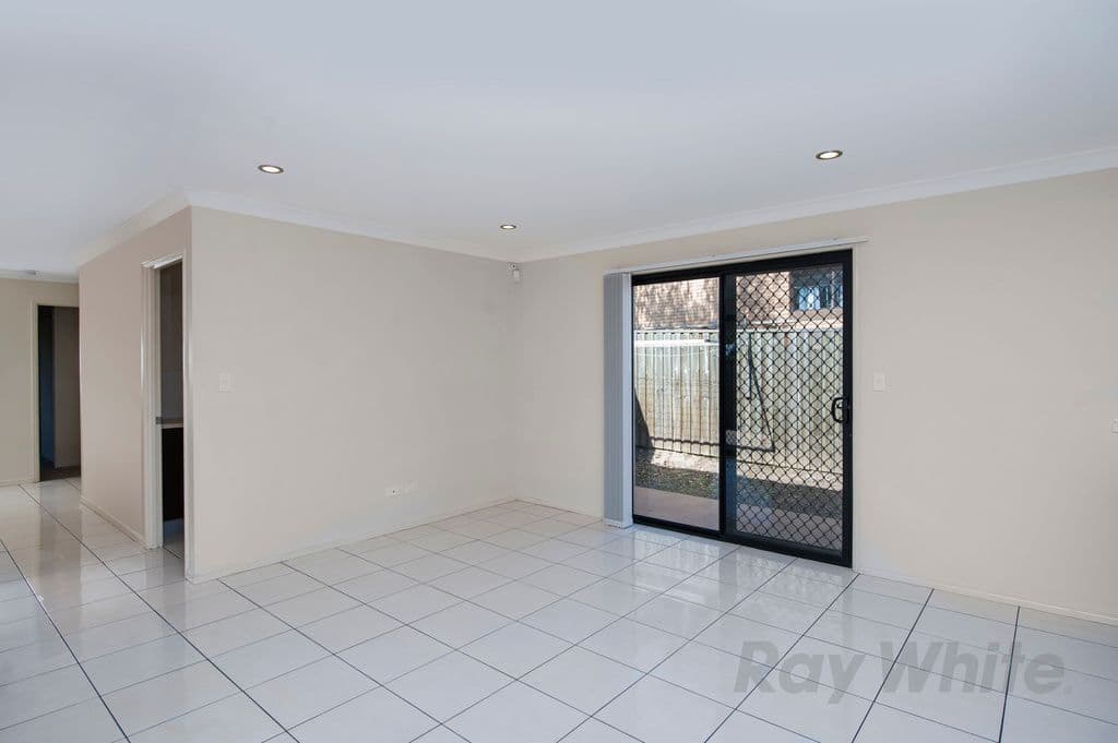 17 Van Asch Close, DOOLANDELLA QLD 4077, Doolandella - Thumbnail 7