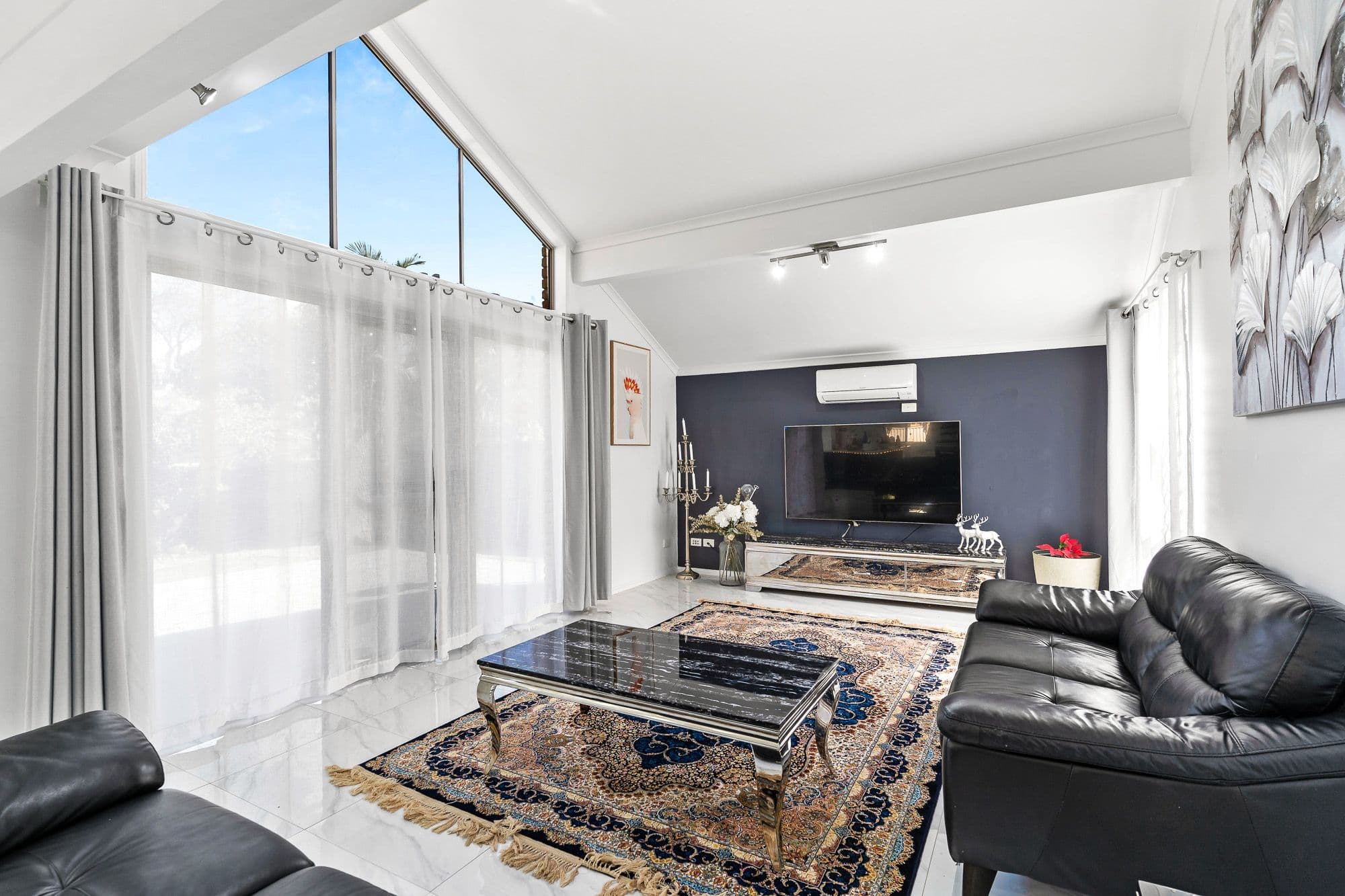 16 Maywood Crescent, Calamvale QLD 4116, Calamvale - Thumbnail 2
