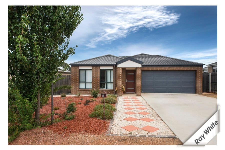 8 Jean Macnamara Street, MACGREGOR ACT 2615, Macgregor - Image 1