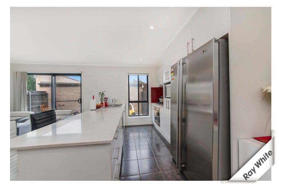 8 Jean Macnamara Street, MACGREGOR ACT 2615, Macgregor - Thumbnail 6
