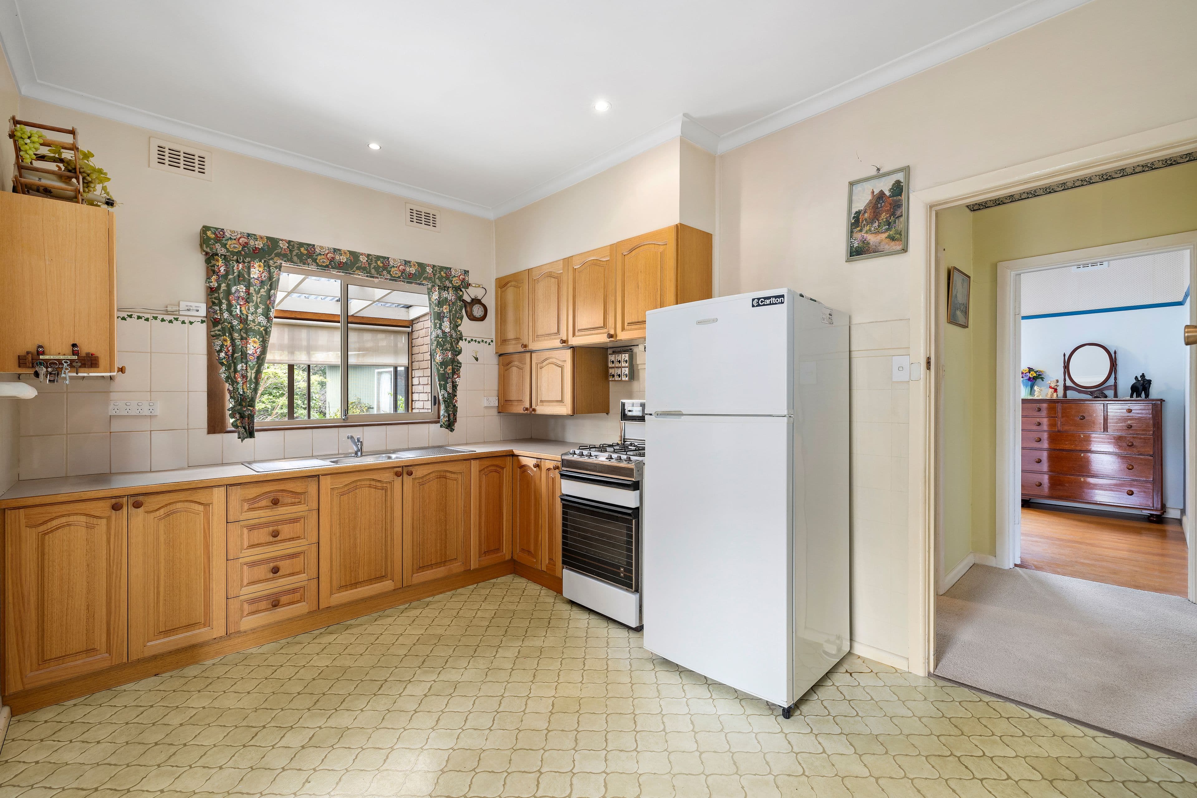 3 Monaco Avenue, Bonbeach VIC 3196, Bonbeach - Thumbnail 5