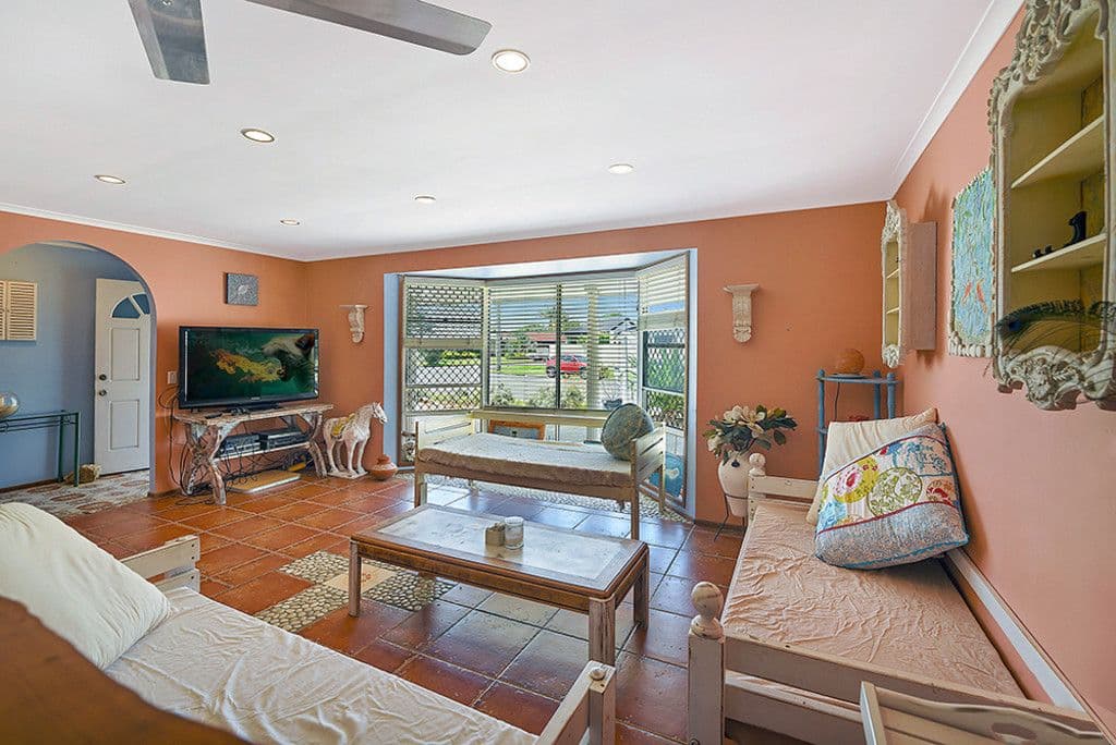 118 Tahiti Avenue, Palm Beach QLD 4221, Palm Beach - Thumbnail 3