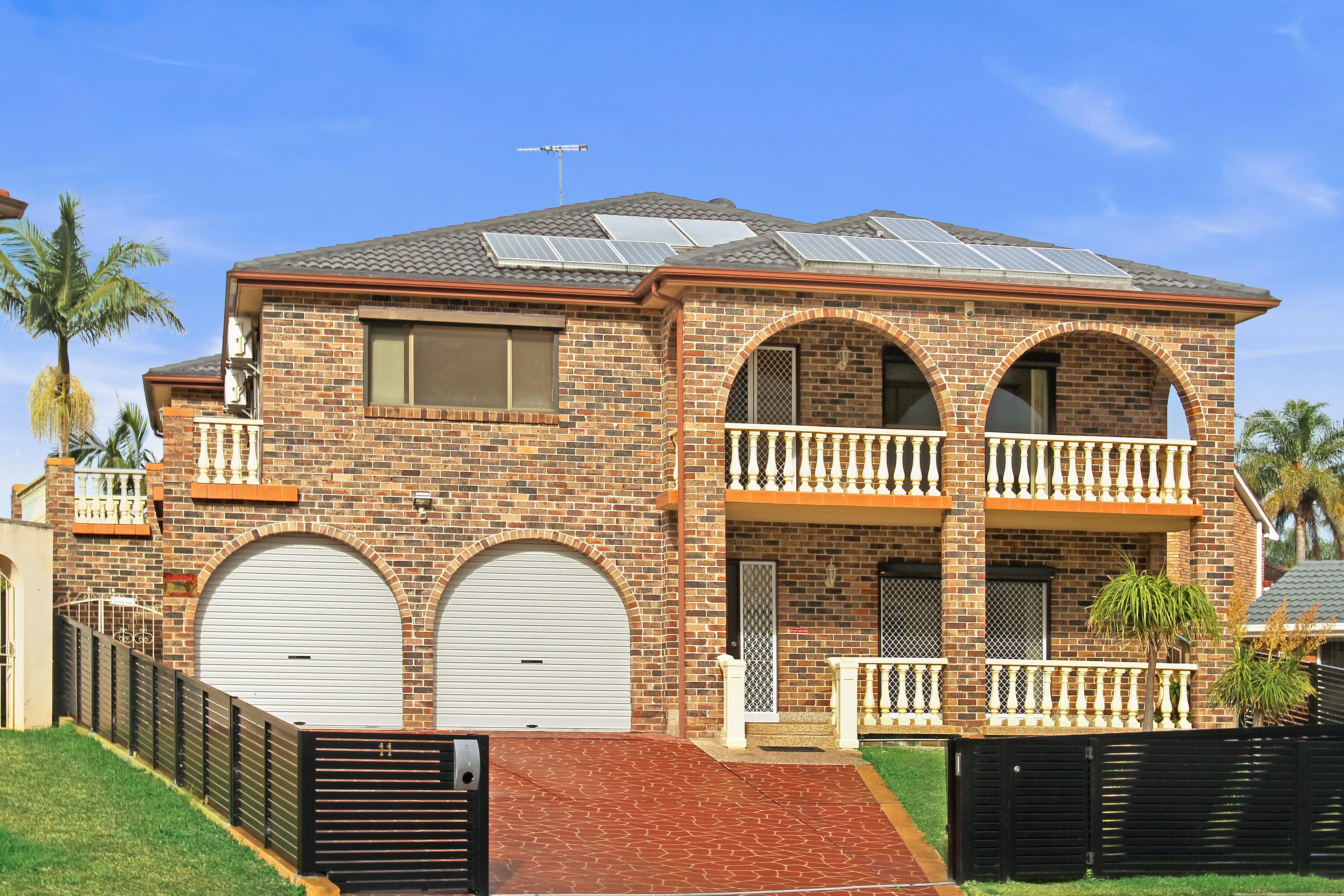 11 Fitzroy Close, St Johns Park - Image 1