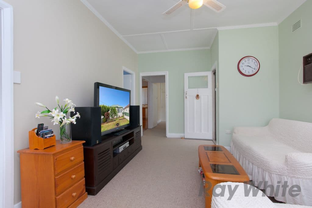 15 Hunter Street, GEORGETOWN NSW 2298, Georgetown - Thumbnail 6