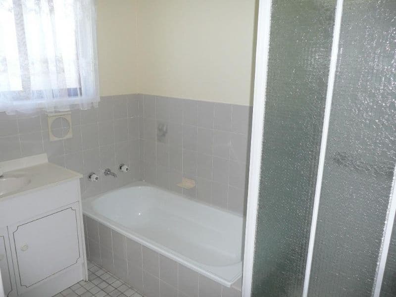 1 Riddle Court, GRIFFITH NSW 2680, Griffith - Thumbnail 3