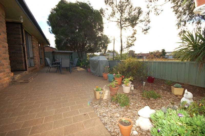 1 Riddle Court, GRIFFITH NSW 2680, Griffith - Thumbnail 4
