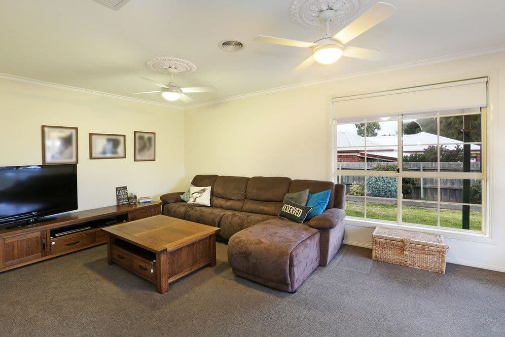11 Caulfield Court, Shepparton, Shepparton - Thumbnail 2