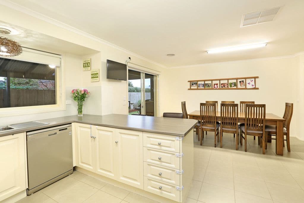 11 Caulfield Court, Shepparton, Shepparton - Thumbnail 4