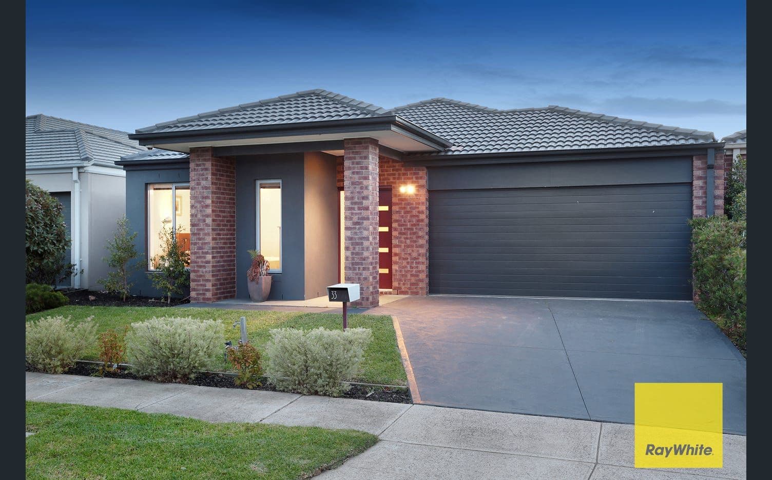33 Mystic Grove, Point Cook VIC 3030, Point Cook - Thumbnail 2