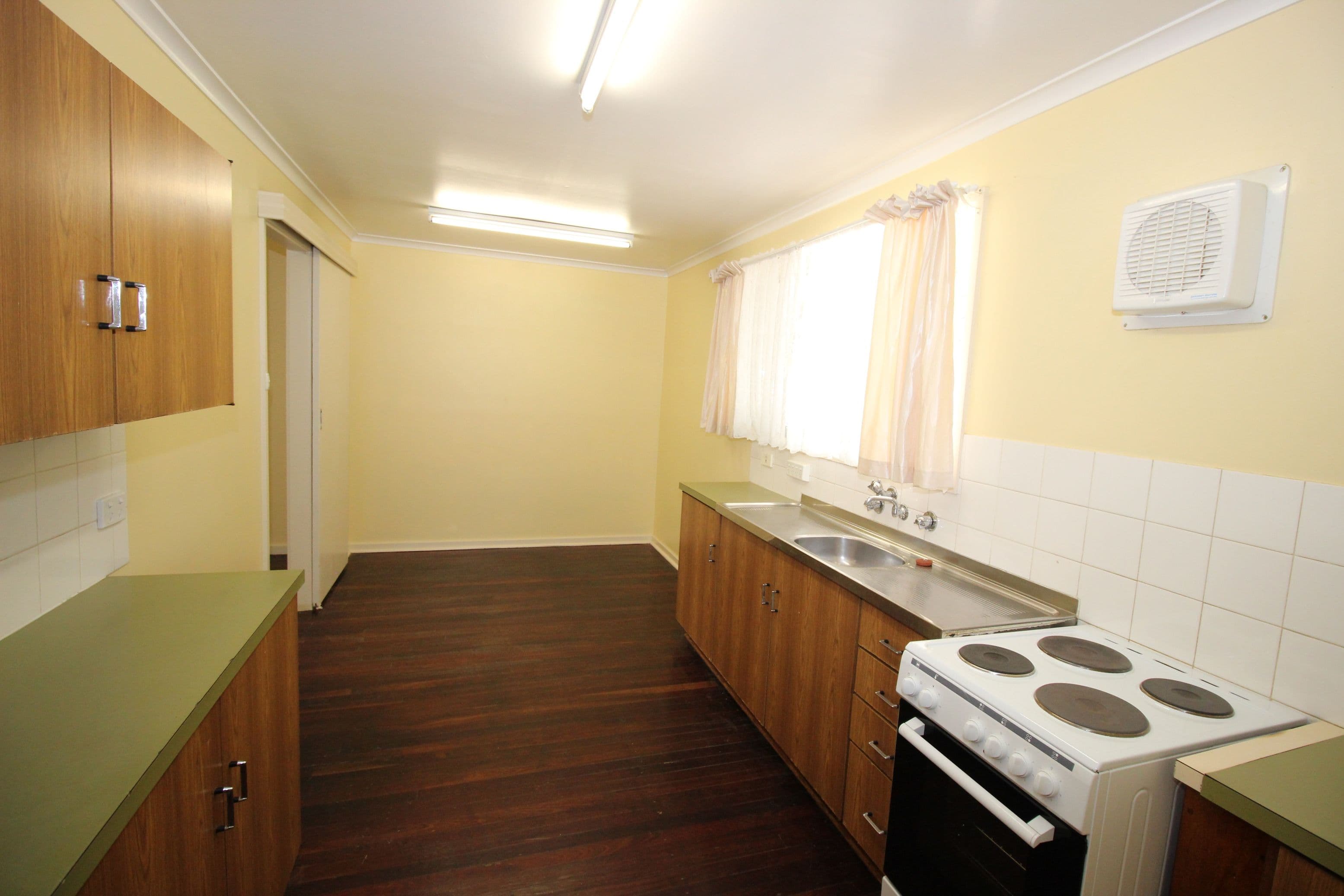 24 Strangman Road, WAIKERIE SA 5330, Waikerie - Thumbnail 2