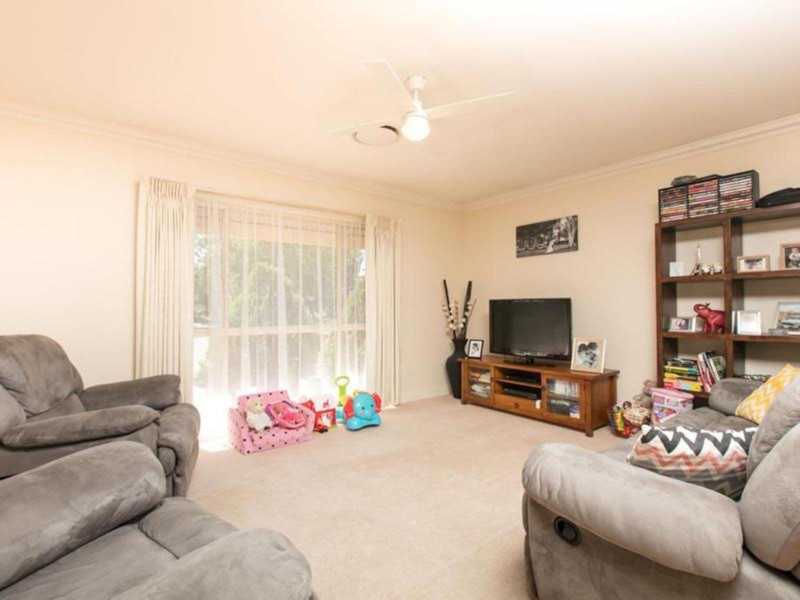 1/13 Crockett Court, Mildura - Thumbnail 2