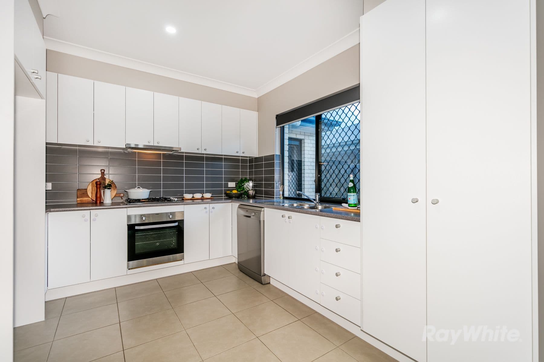30 Coralina Crescent, Logan Reserve QLD 4133, Logan Reserve - Thumbnail 2