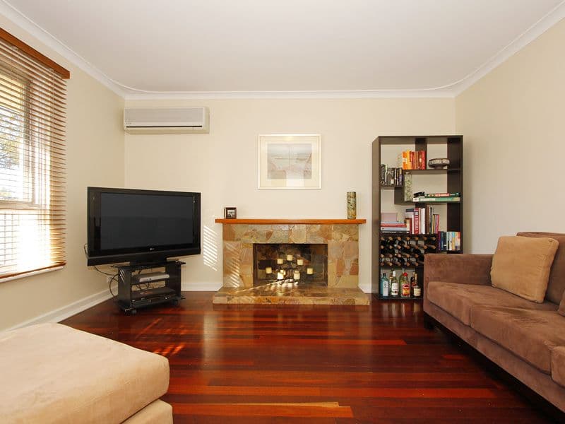 220 Erindale Road, HAMERSLEY WA 6022, Hamersley - Image 1