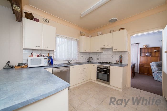 24 Grayson Avenue, KOTARA NSW 2289, Kotara - Thumbnail 5
