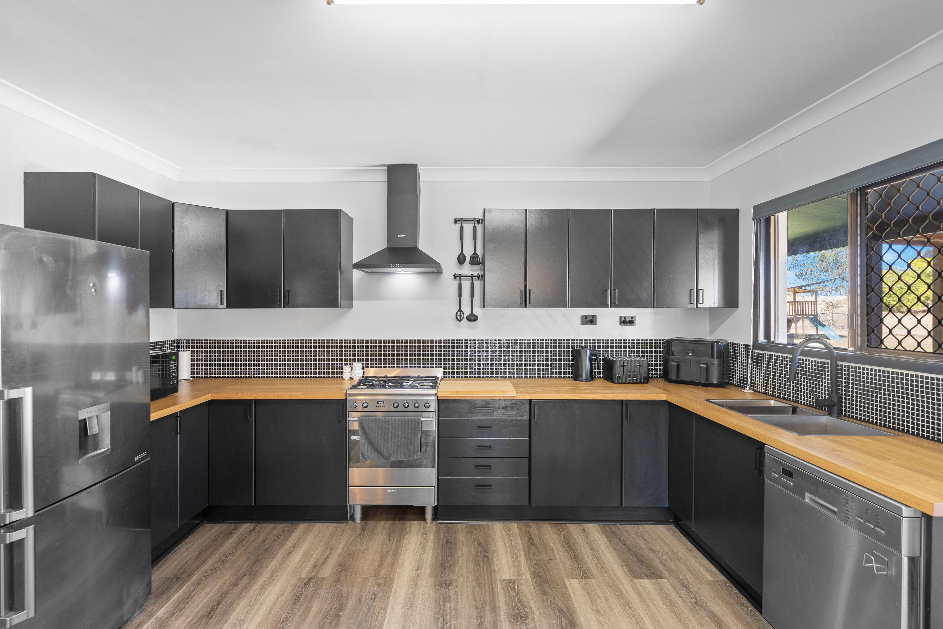 10 Brendan Court, Hatton Vale QLD 4341, Hatton Vale - Thumbnail 4