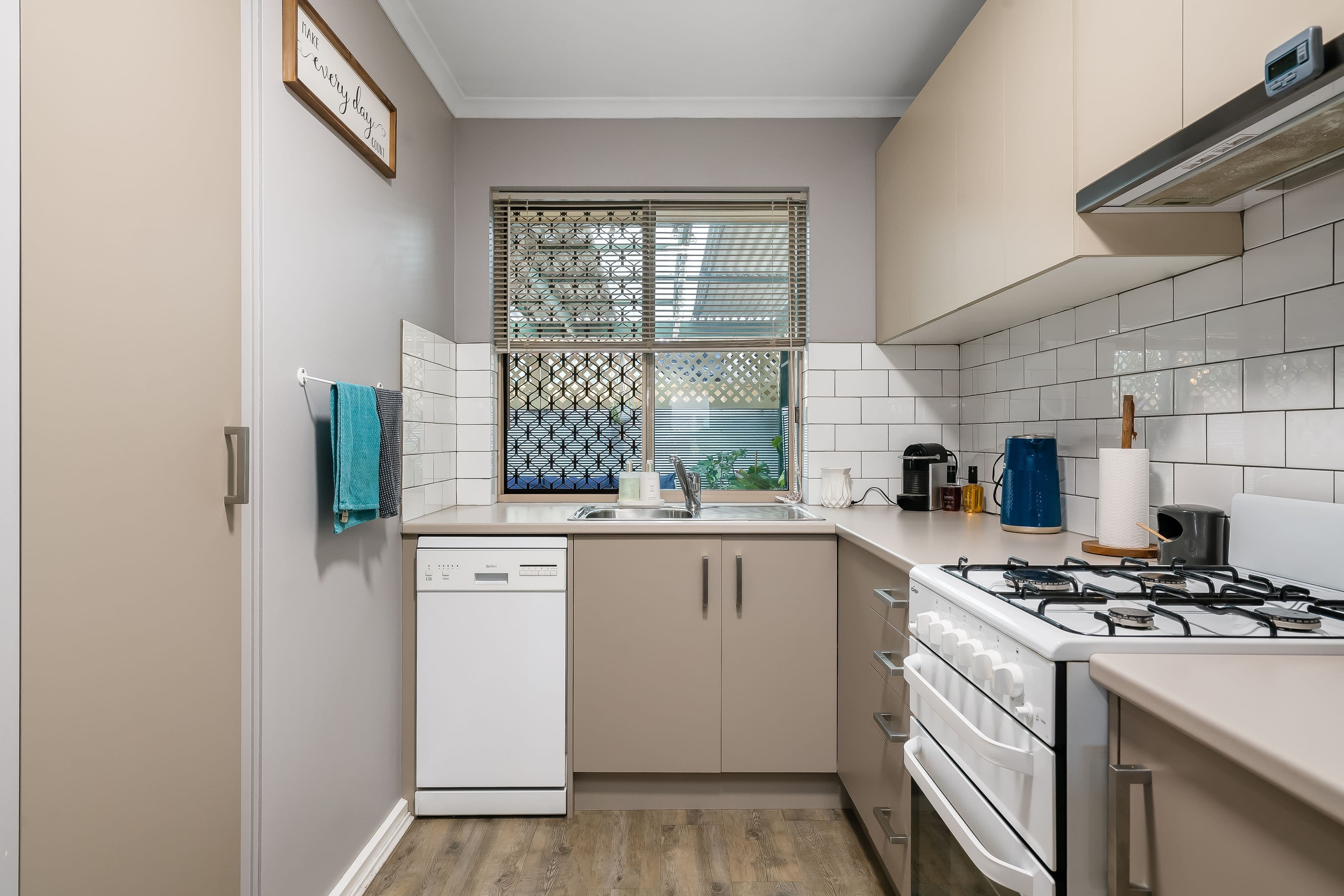 1 Lawton Street, Albert Park SA 5014, Albert Park - Thumbnail 8