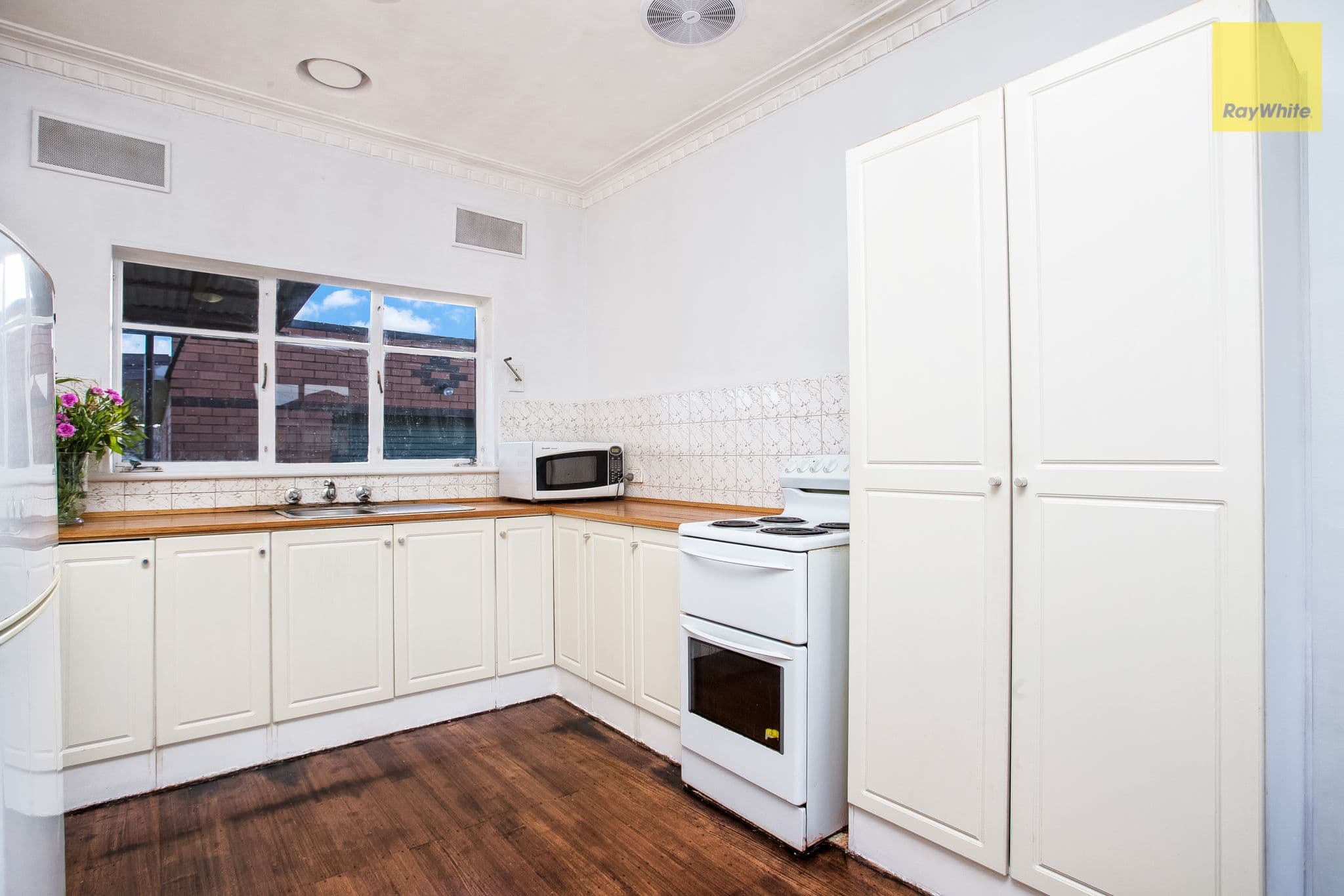 7 Daphne Street, Sunshine West VIC 3020, Sunshine West - Thumbnail 2