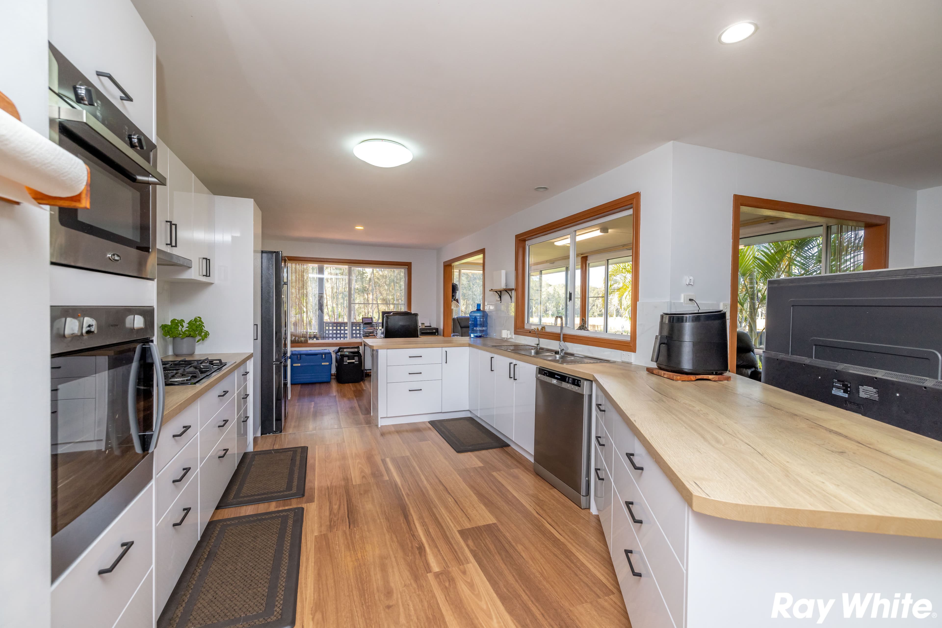 4 Waratah Close, Green Point NSW 2428, Green Point - Thumbnail 4