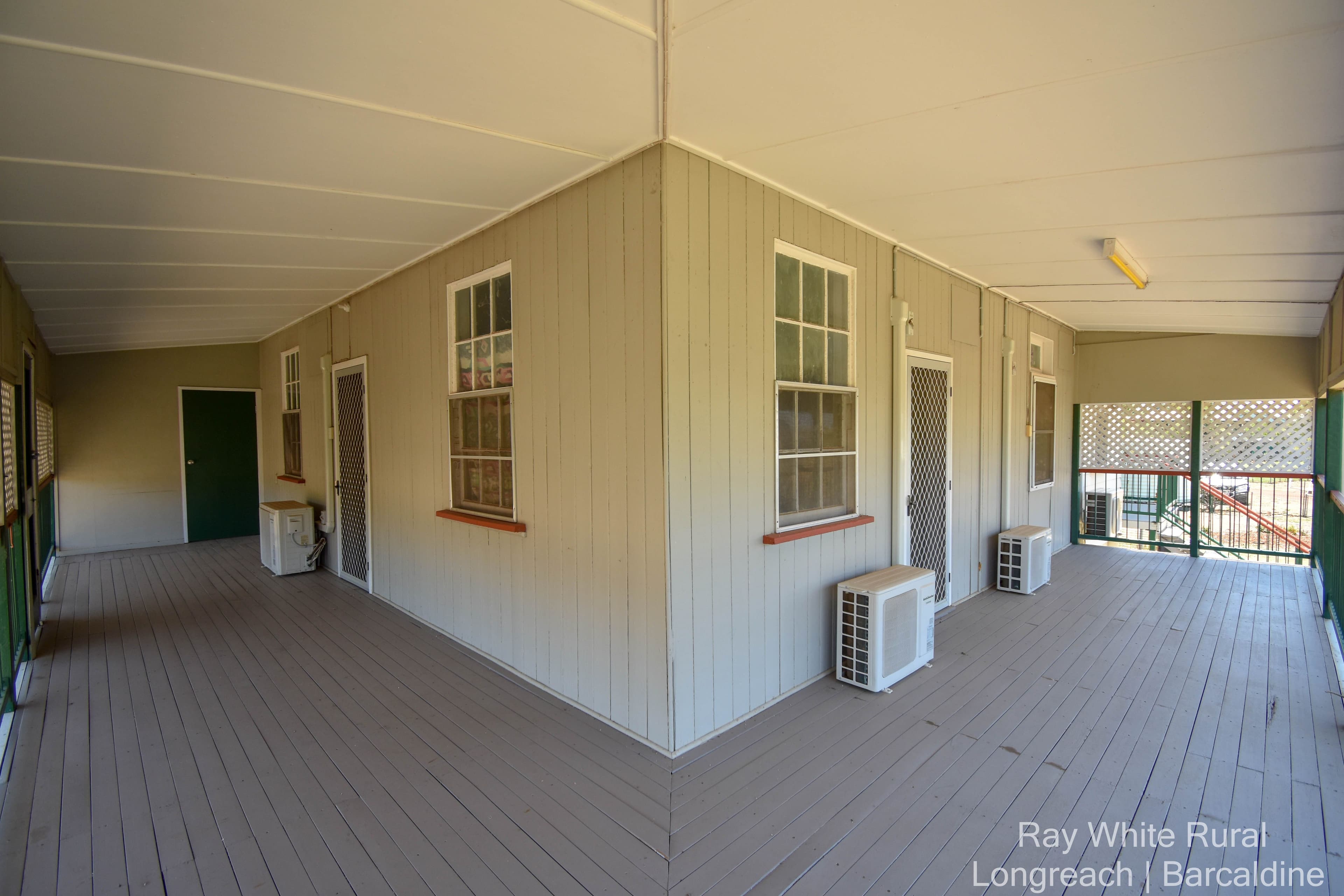 7 Cypress Street, Barcaldine QLD 4725, Barcaldine - Thumbnail 3