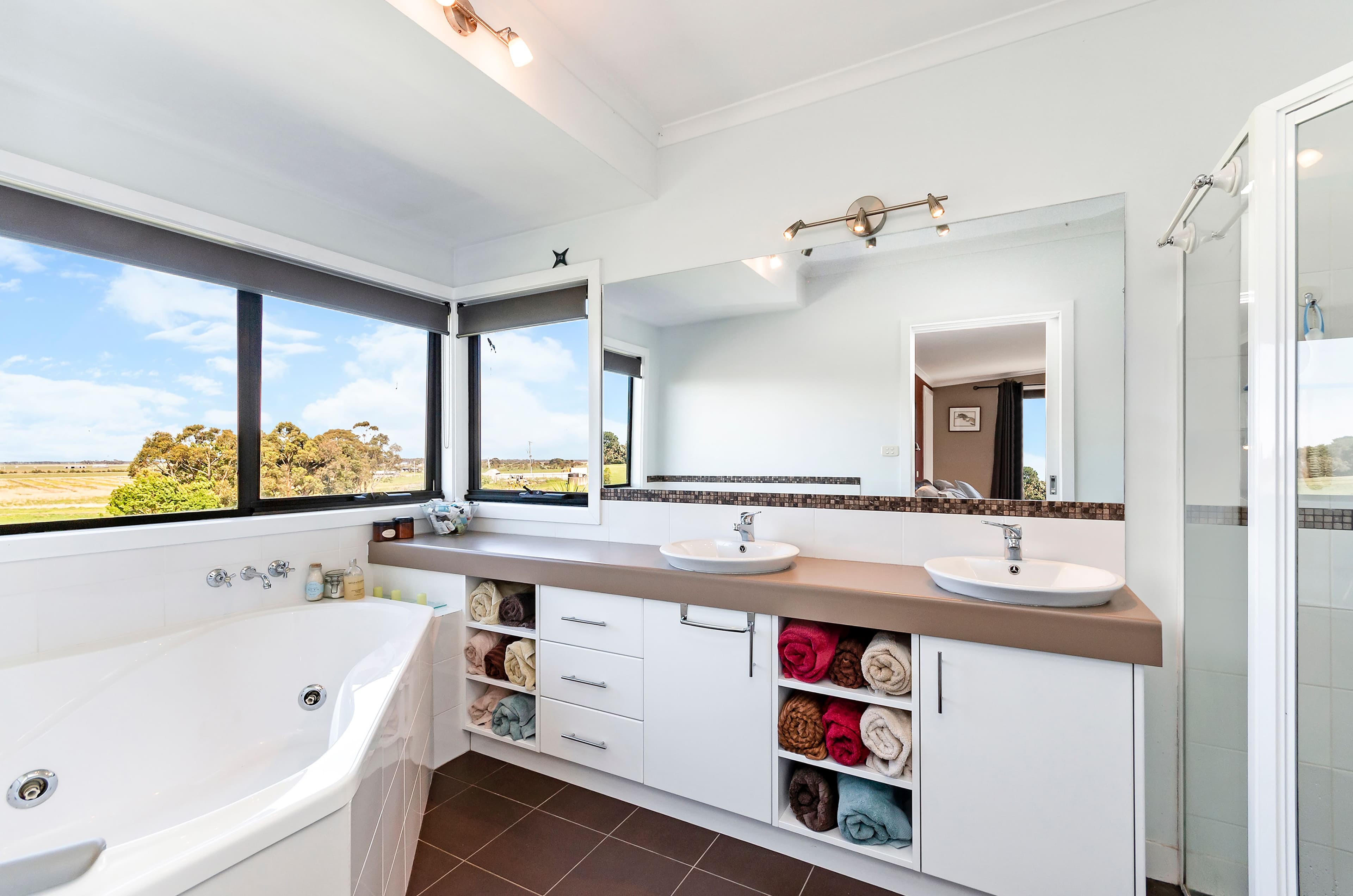 18 Waggs Lane, Mortlake VIC 3272, Mortlake - Thumbnail 8