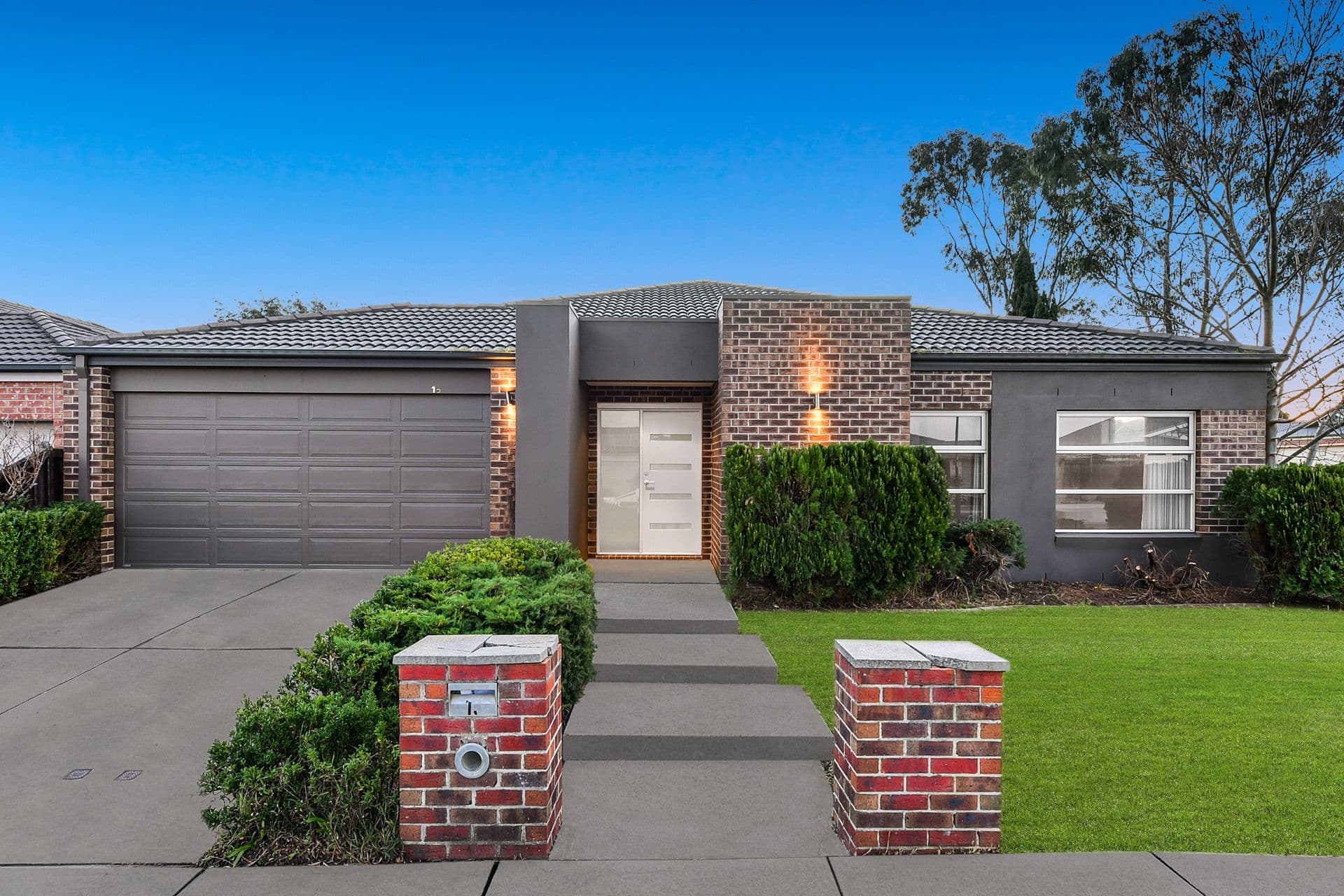 15 Flash Dan Drive, Cranbourne East VIC 3977, Cranbourne East - Image 1