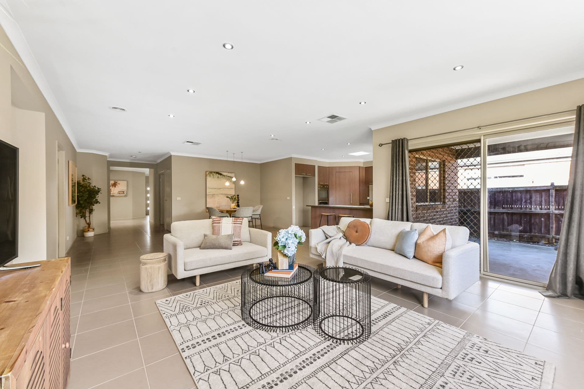 15 Flash Dan Drive, Cranbourne East VIC 3977, Cranbourne East - Thumbnail 4