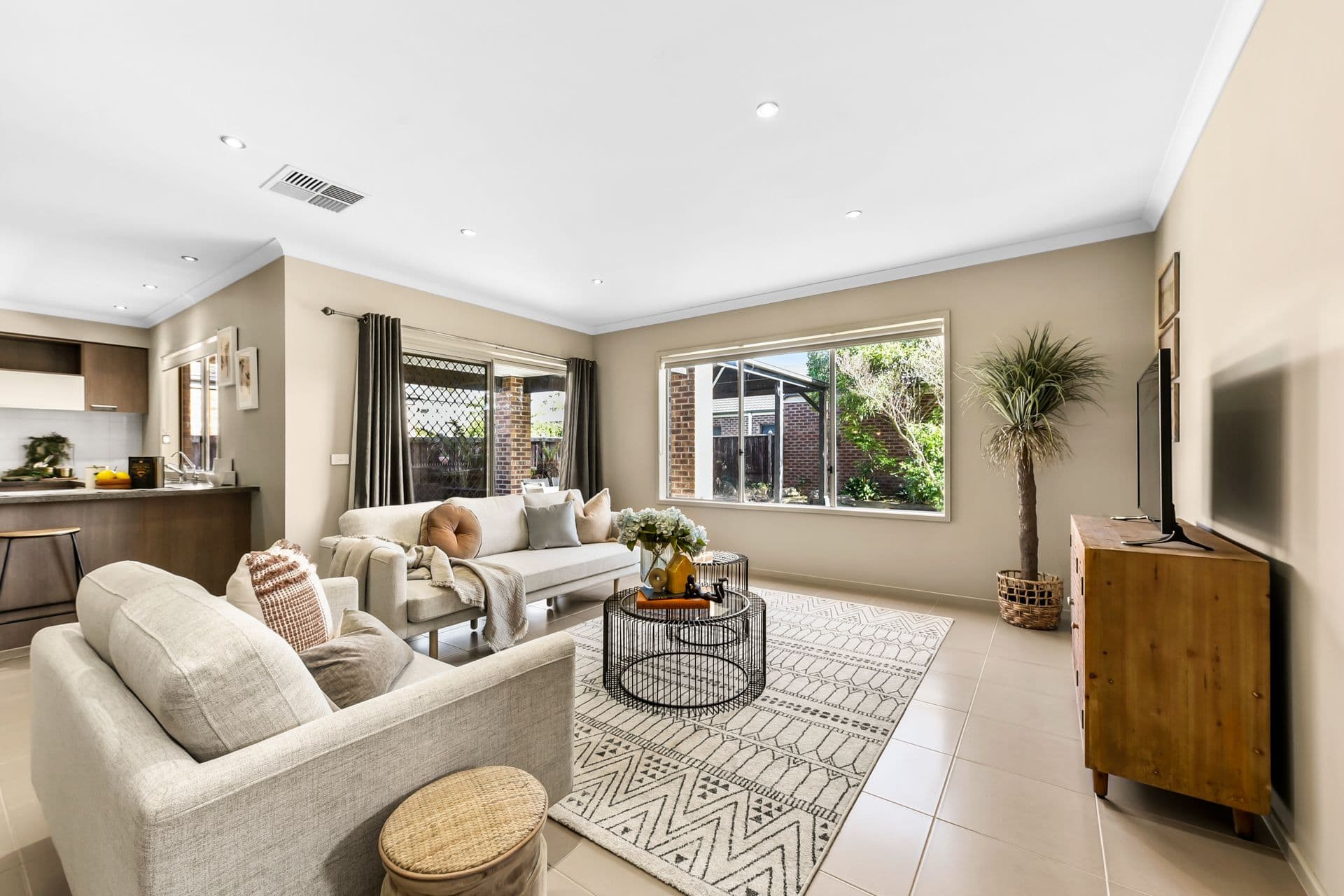 15 Flash Dan Drive, Cranbourne East VIC 3977, Cranbourne East - Thumbnail 5