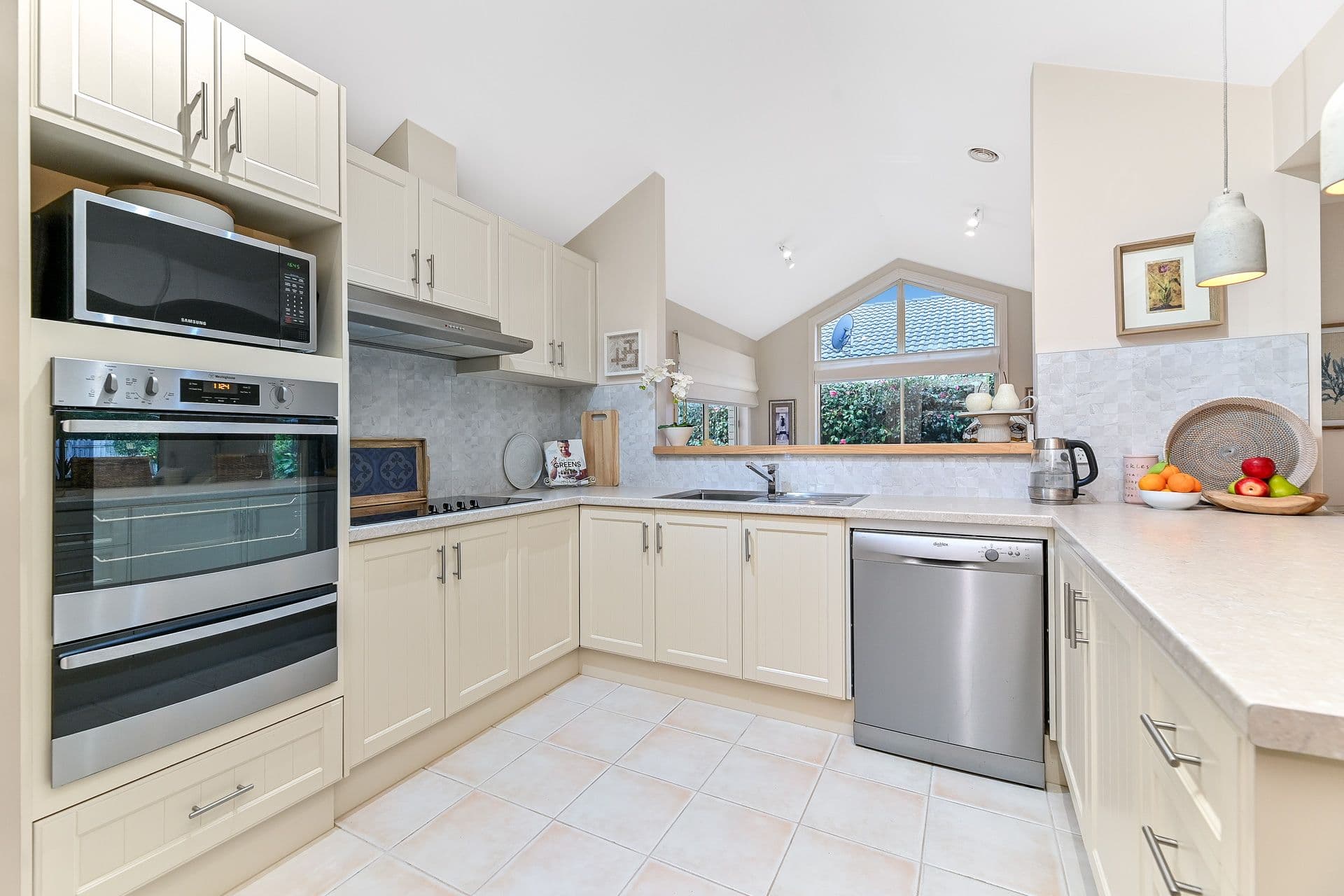 2 Glenside Walk, Berwick VIC 3806, Berwick - Thumbnail 5