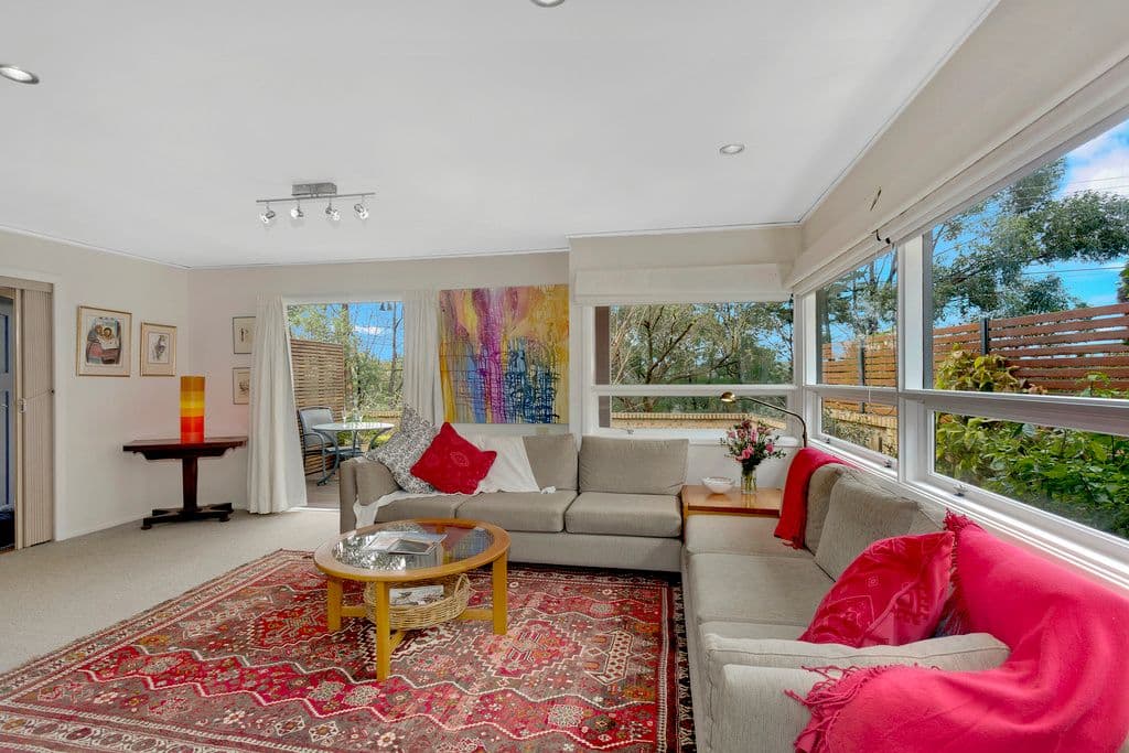 23 Londonderry Drive, Killarney Heights - Thumbnail 6