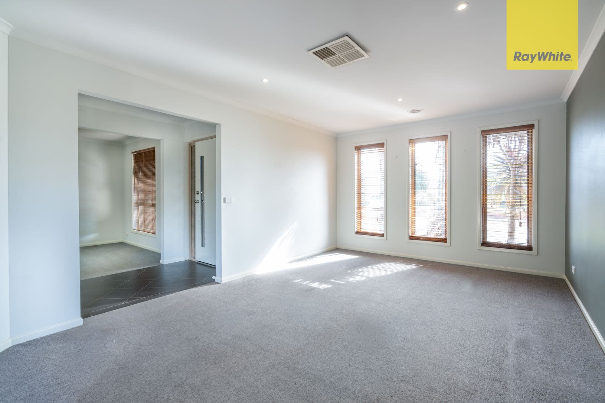 9 Tawrrific Street, Kurunjang VIC 3337, Kurunjang - Thumbnail 2