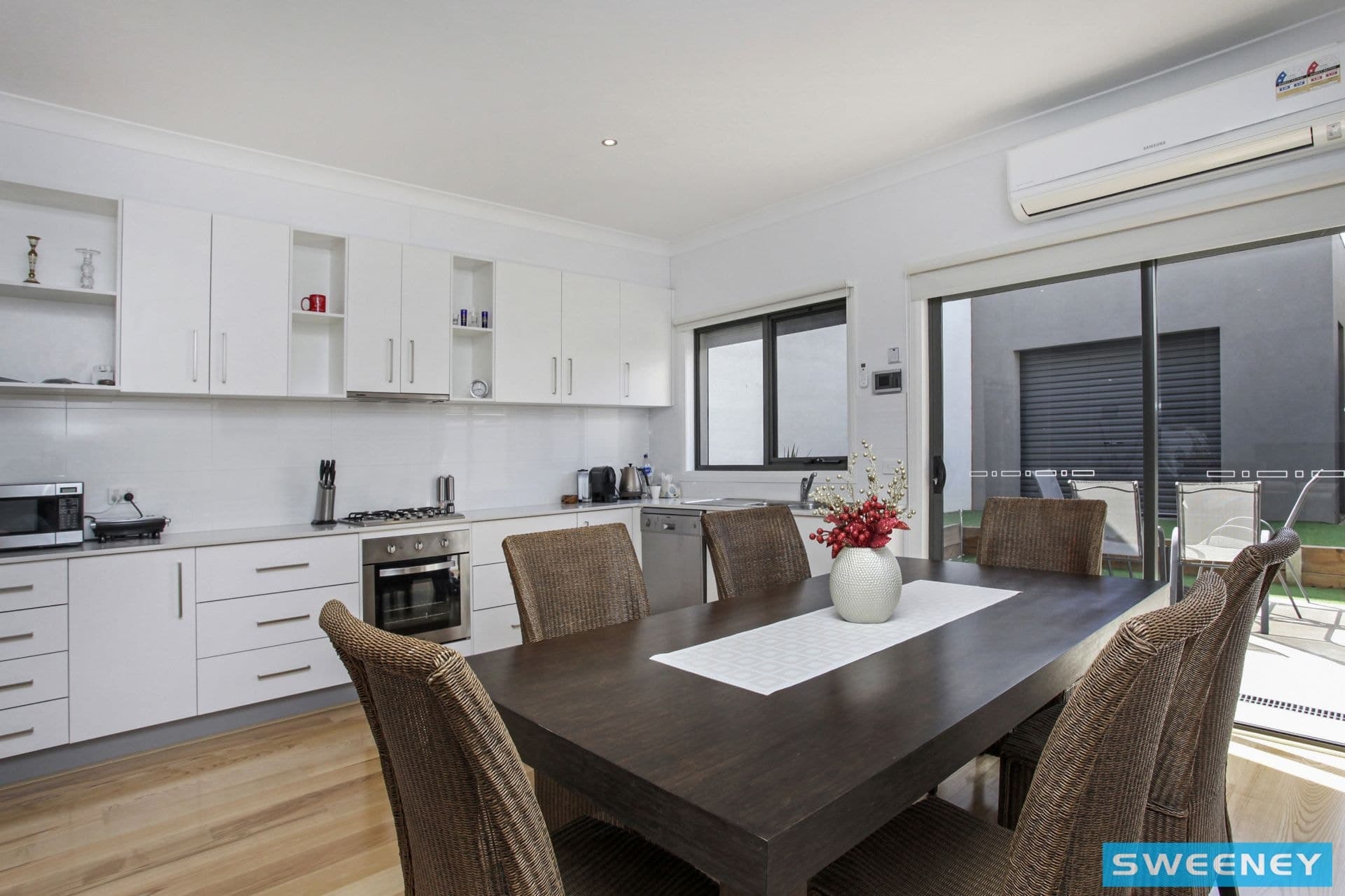 77 The Esplanade, Caroline Springs - Thumbnail 4