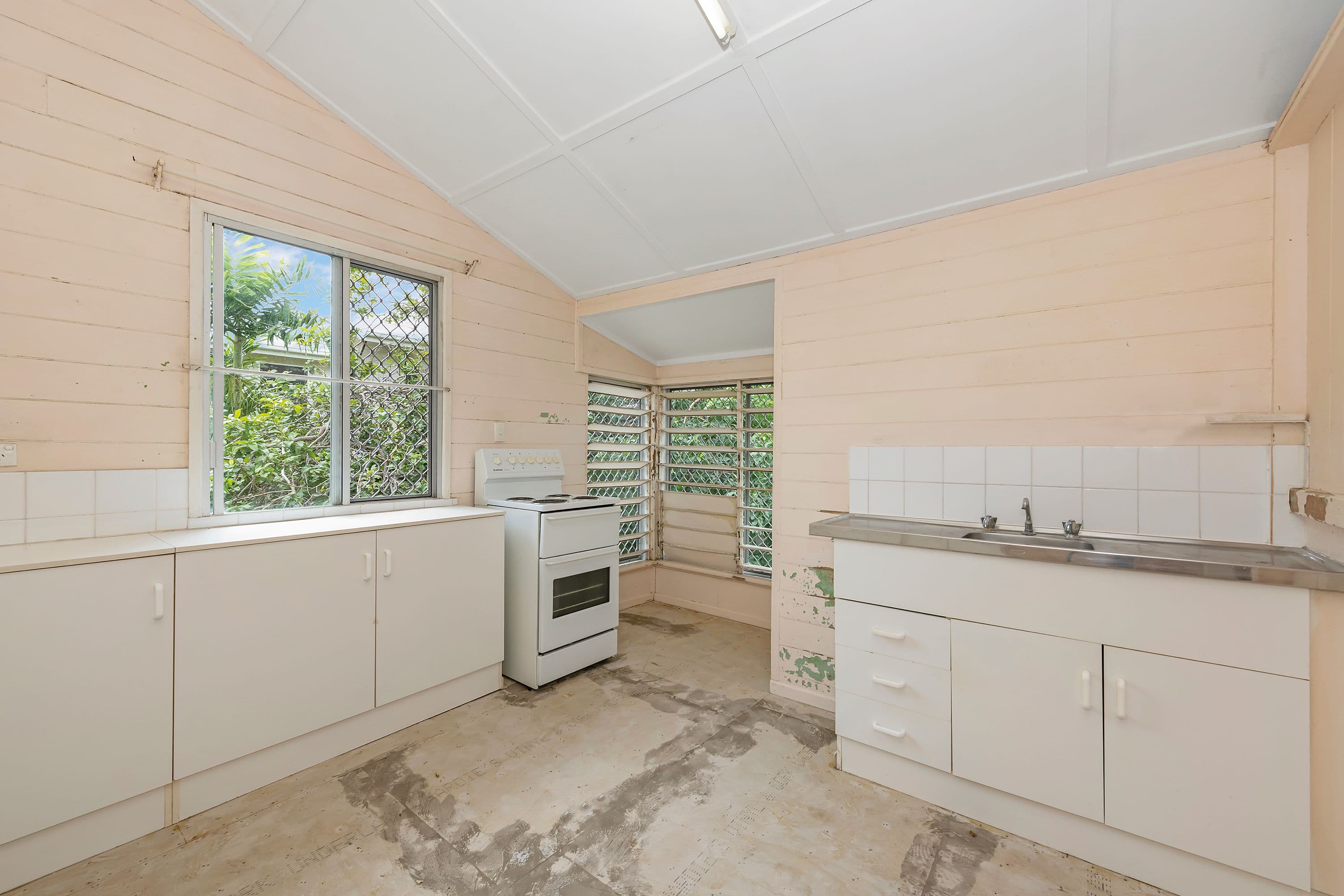 39 Twelfth Avenue, Railway Estate QLD 4810, Railway Estate - Thumbnail 6