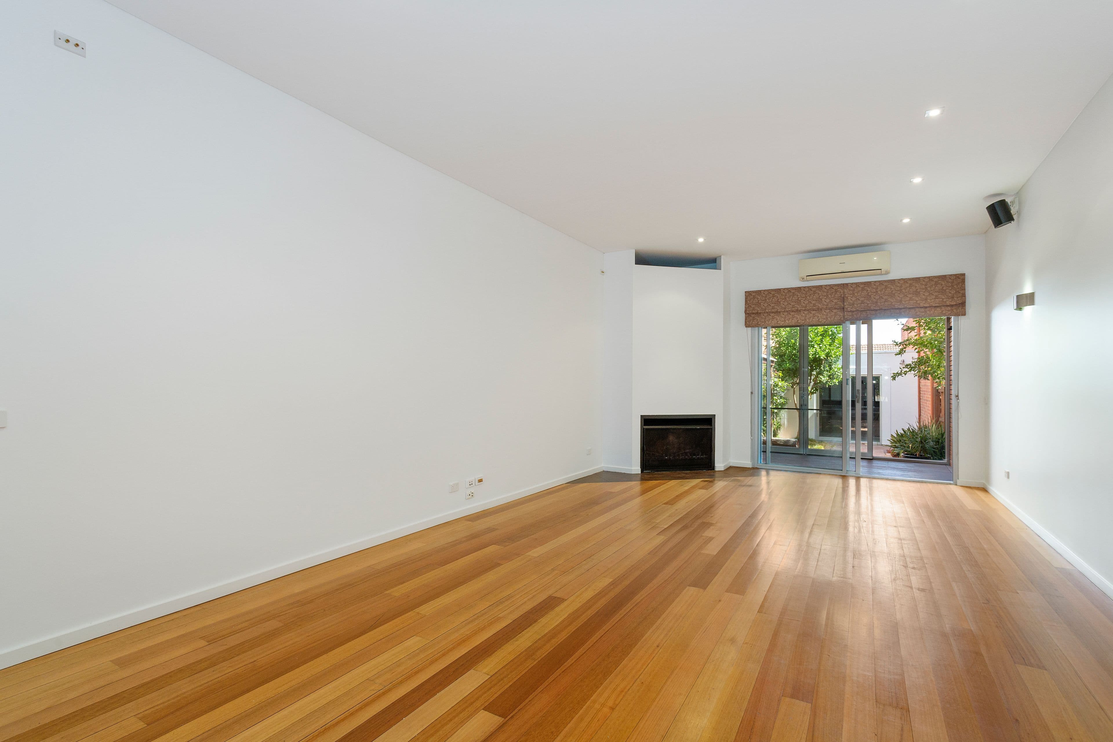 51 Warrigal Road, Hughesdale VIC 3166, Hughesdale - Thumbnail 4
