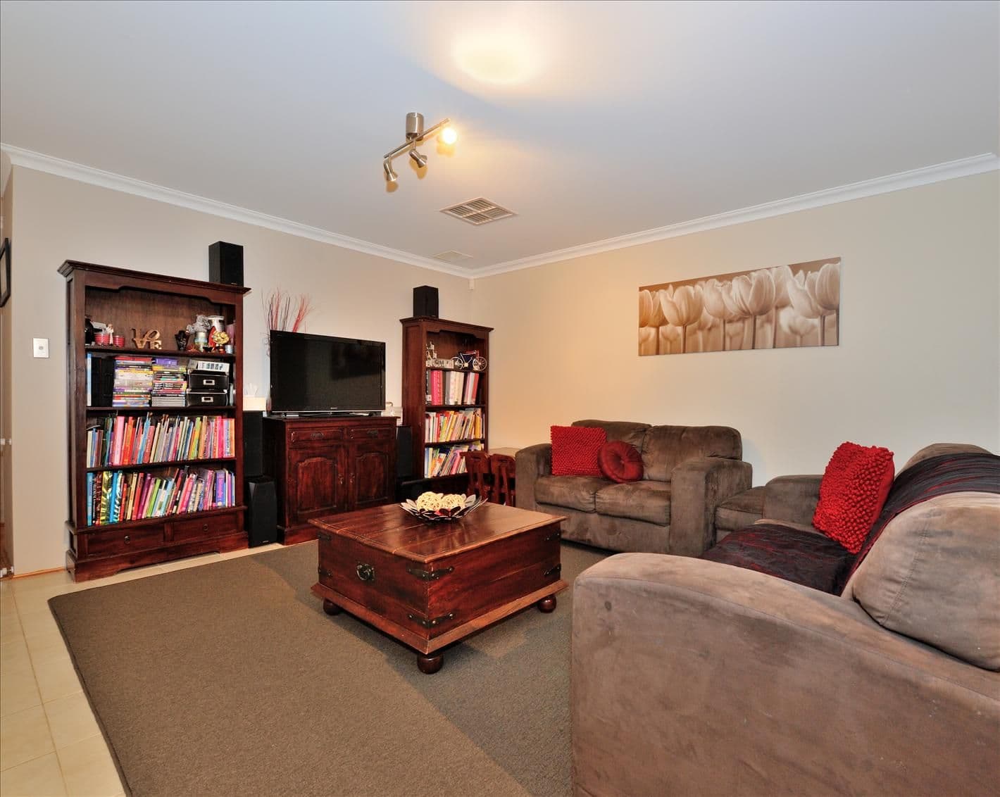 6 Durant Way, ELLENBROOK WA 6069, Ellenbrook - Thumbnail 2