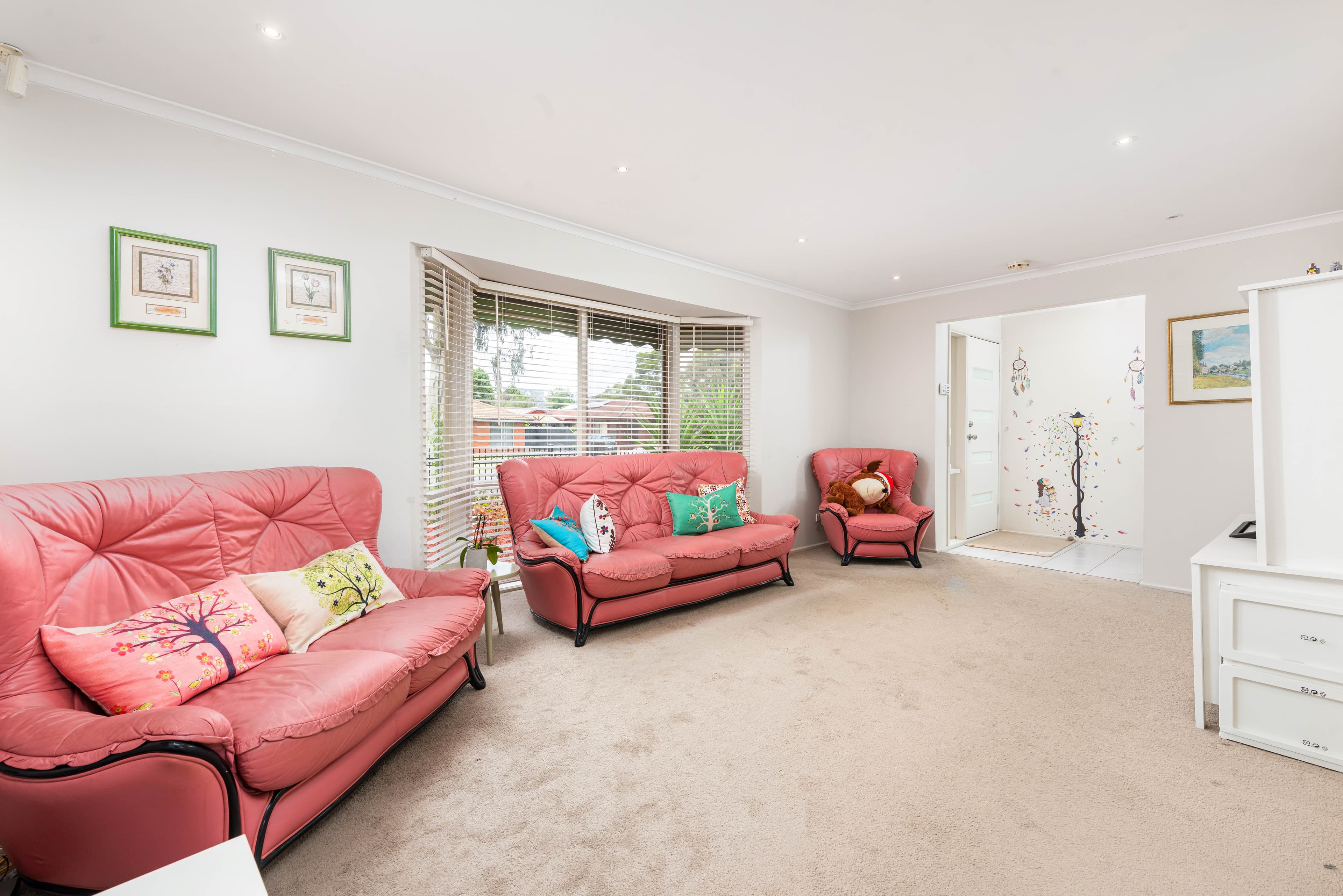 67 Prince of Wales Avenue, Mill Park VIC 3082, Mill Park - Thumbnail 4