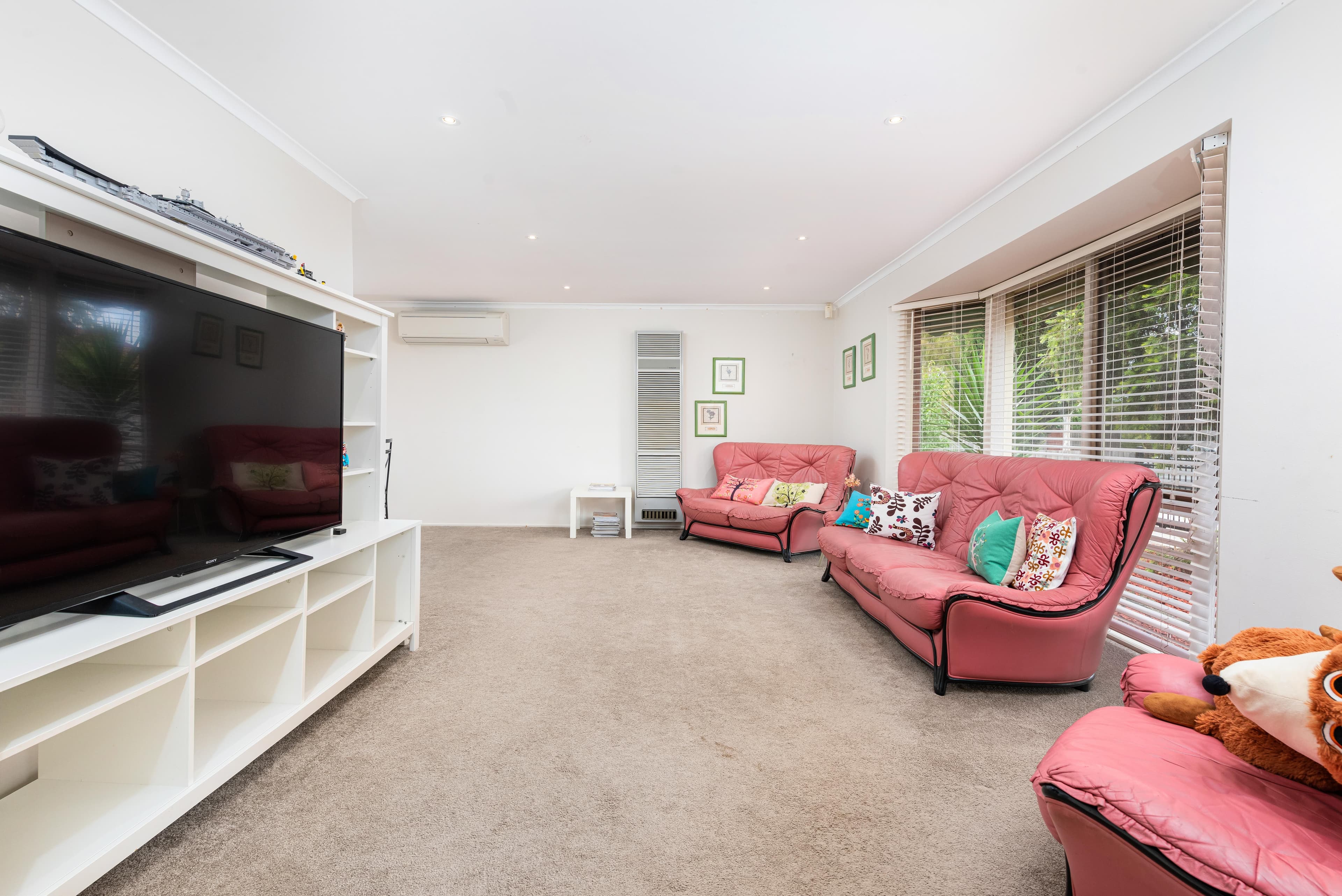 67 Prince of Wales Avenue, Mill Park VIC 3082, Mill Park - Thumbnail 5