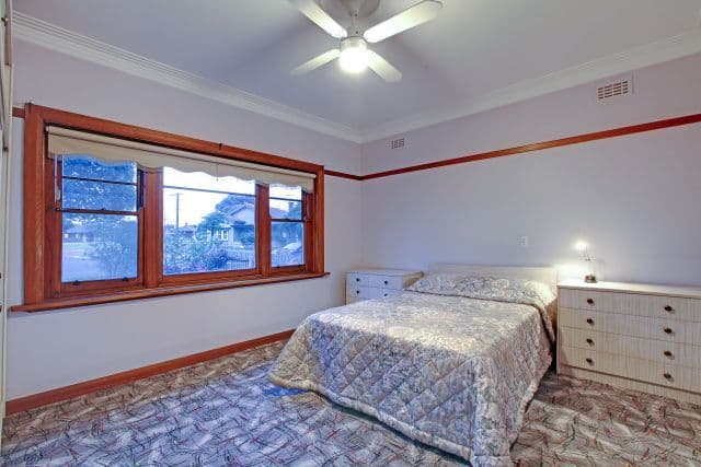 8 Orrong Avenue, RESERVOIR VIC 3073, Reservoir - Thumbnail 5