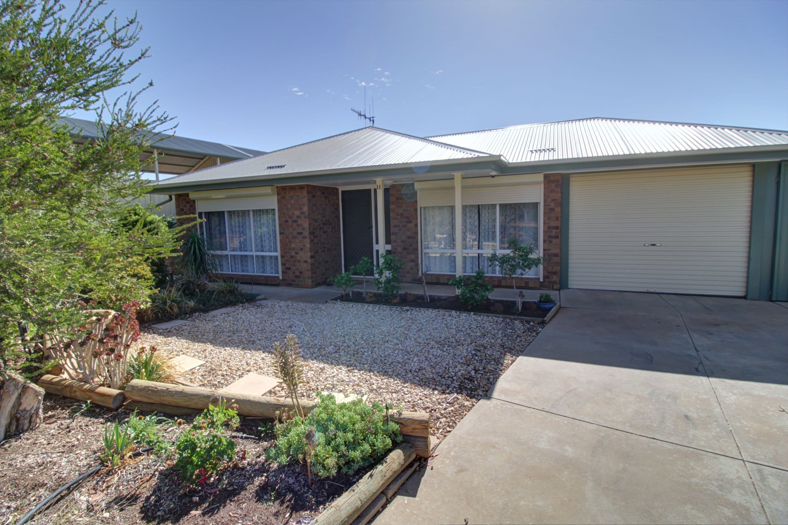 11 Westbrook Avenue, Loxton SA 5333, Loxton - Image 1