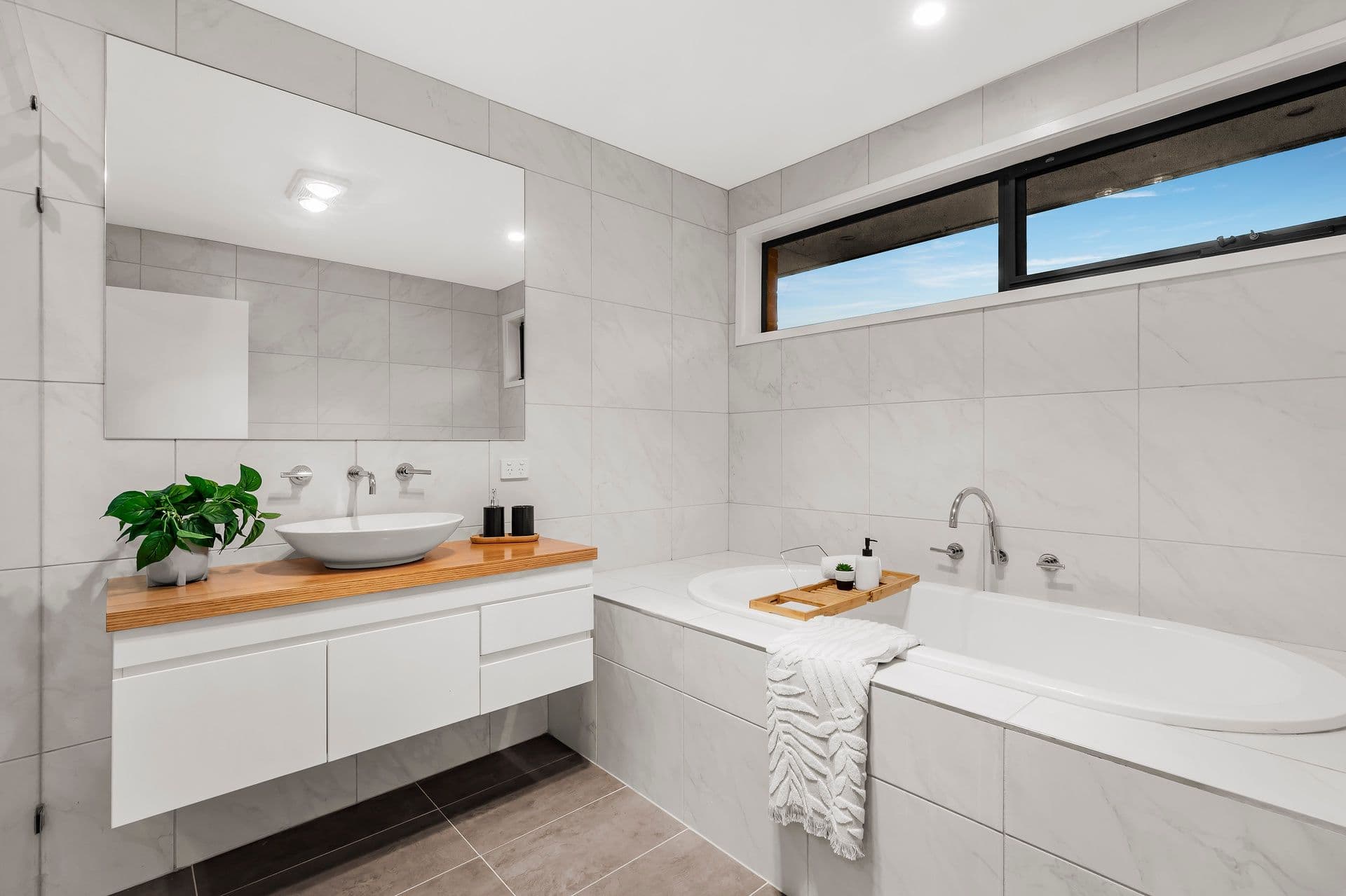 154 Reichelt Avenue, Montmorency VIC 3094, Montmorency - Thumbnail 8