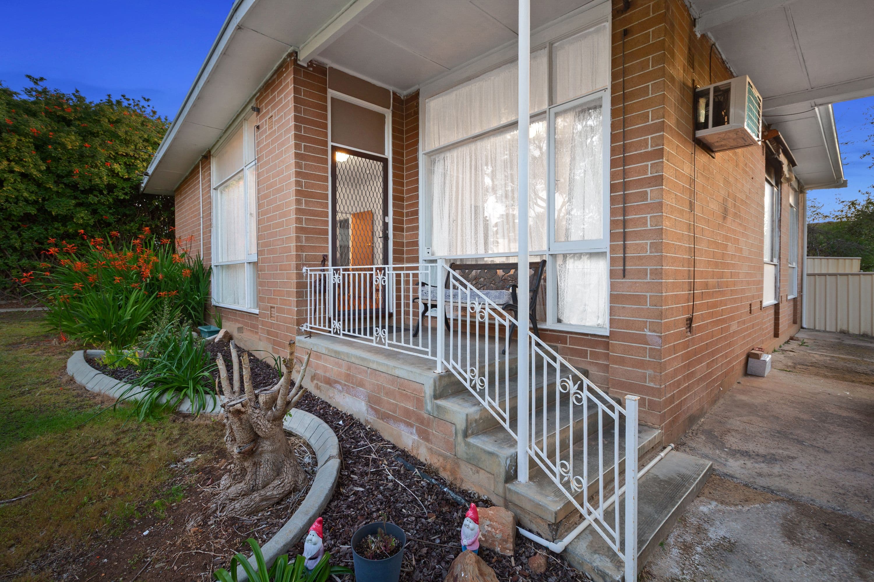 12 Sinclair Crescent, Para Hills SA 5096, Para Hills - Thumbnail 2