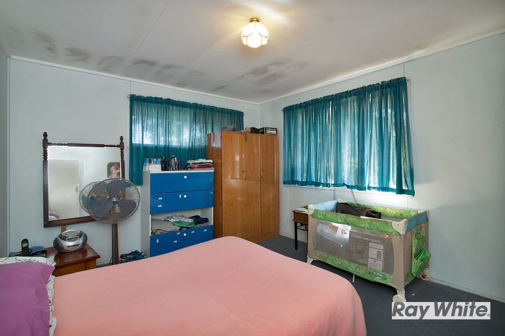 18 Muriel Avenue, Ellen Grove QLD 4078, Ellen Grove - Thumbnail 2