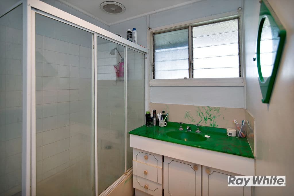 18 Muriel Avenue, Ellen Grove QLD 4078, Ellen Grove - Thumbnail 4