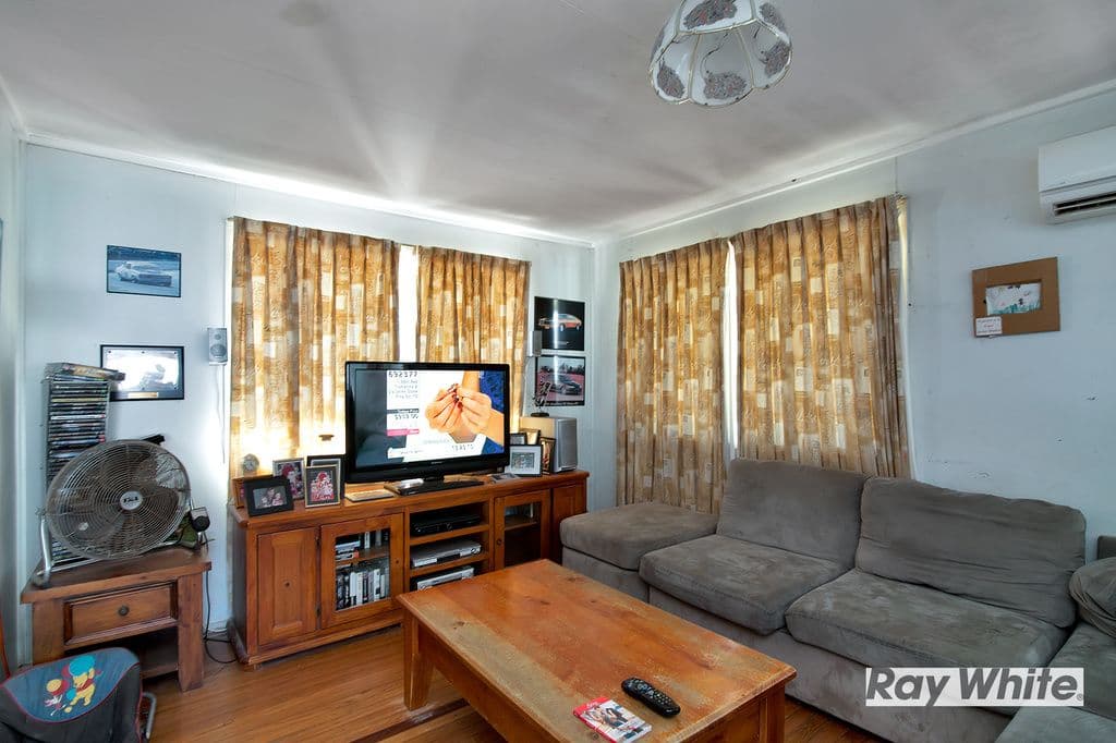 18 Muriel Avenue, Ellen Grove QLD 4078, Ellen Grove - Thumbnail 6