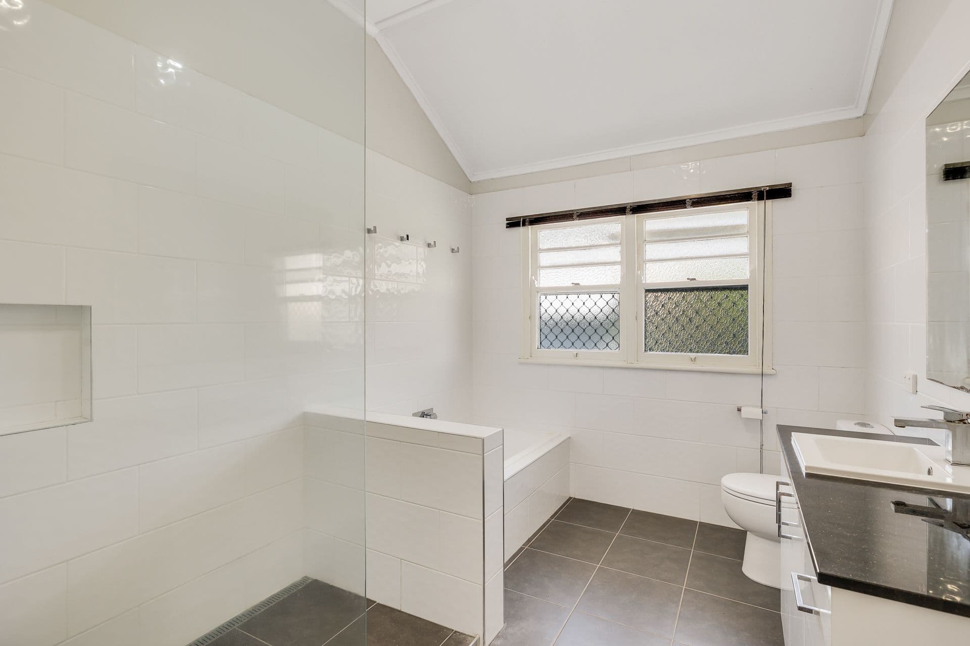 26 Buckland Street, Harristown QLD 4350, Harristown - Thumbnail 6