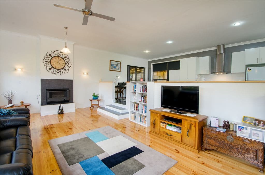 2 Lasiandra Crescent, MOUNT GAMBIER SA 5290, Mount Gambier - Thumbnail 2