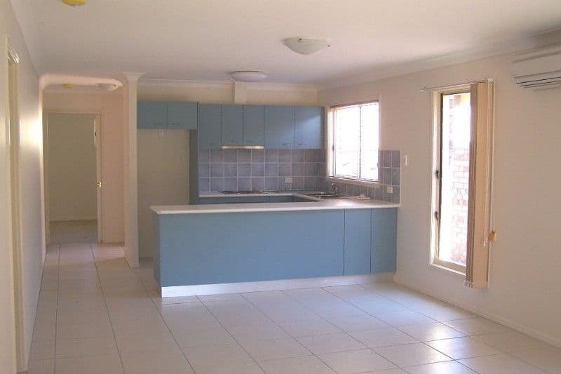 6 Bertram Street, WARWICK QLD 4370, Warwick - Thumbnail 3