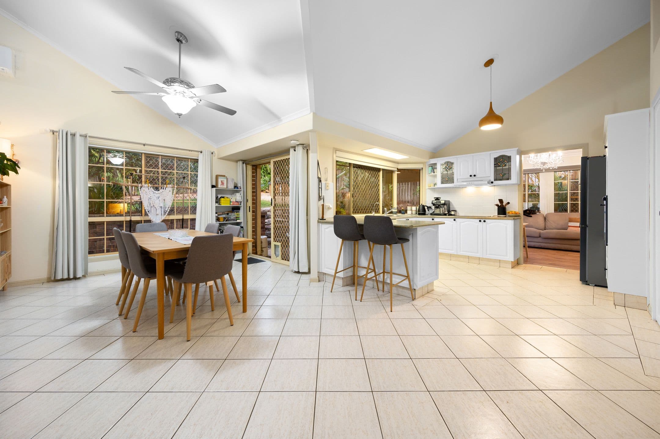 4 Pacific Pines Boulevard, Pacific Pines QLD 4211, Pacific Pines - Thumbnail 6