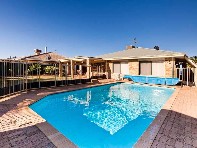 16 Moreton Cresent, WARNBRO WA 6169, Warnbro - Image 1