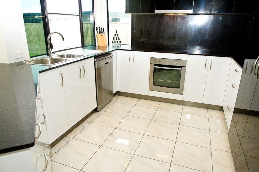 6 Maryvale Circuit, BEACONSFIELD QLD 4740, Beaconsfield - Thumbnail 2